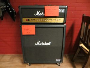 marshall-versterker-en-buikkast-1